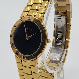 Vintage Gucci 3300.2m watch